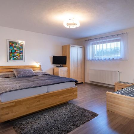 Pension Lunatyk Liptovsky Mikulas Bagian luar foto