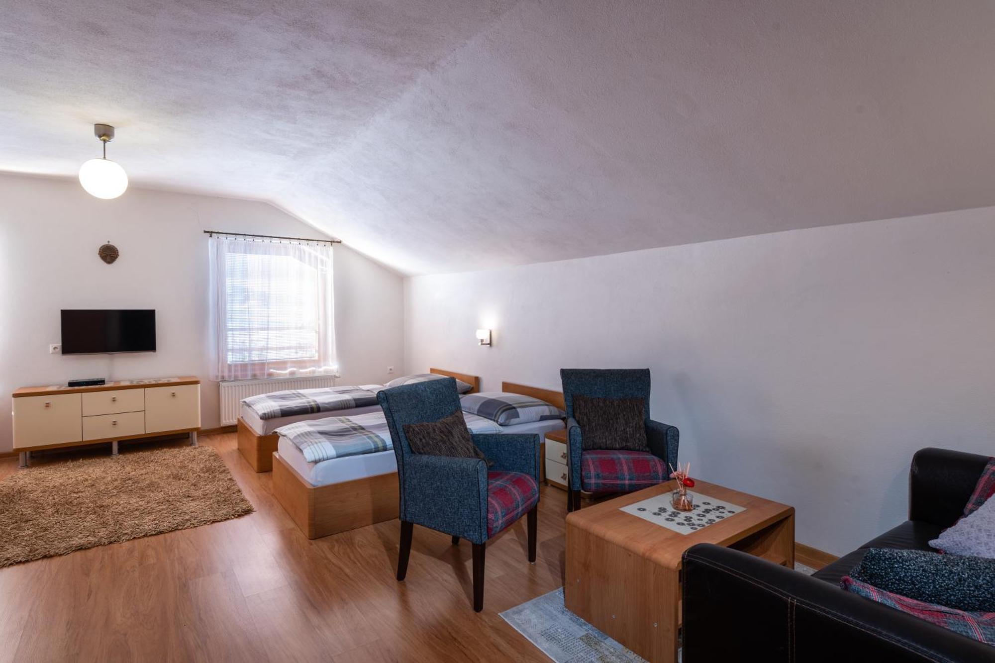 Pension Lunatyk Liptovsky Mikulas Bagian luar foto